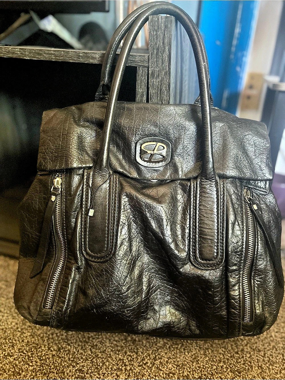 Francesco Biasia Large Leather Shoulder Bag in Black
